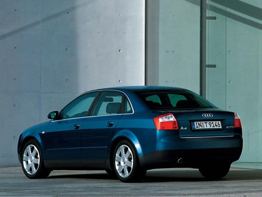  Audi A4 2.0 FSI Sedan (B6,8E) 2000 года  (фото 10 из 10)